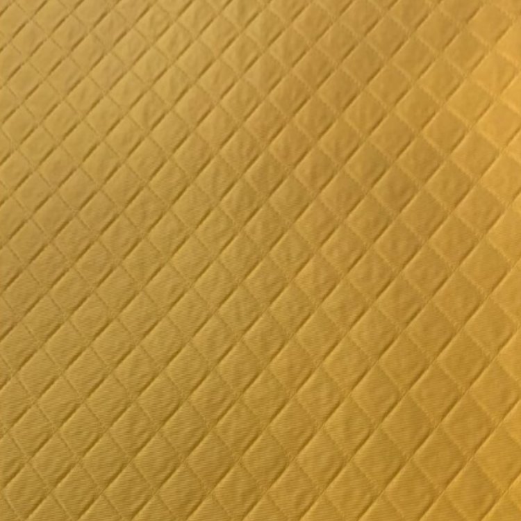 PVC Matelassado / Amarelo